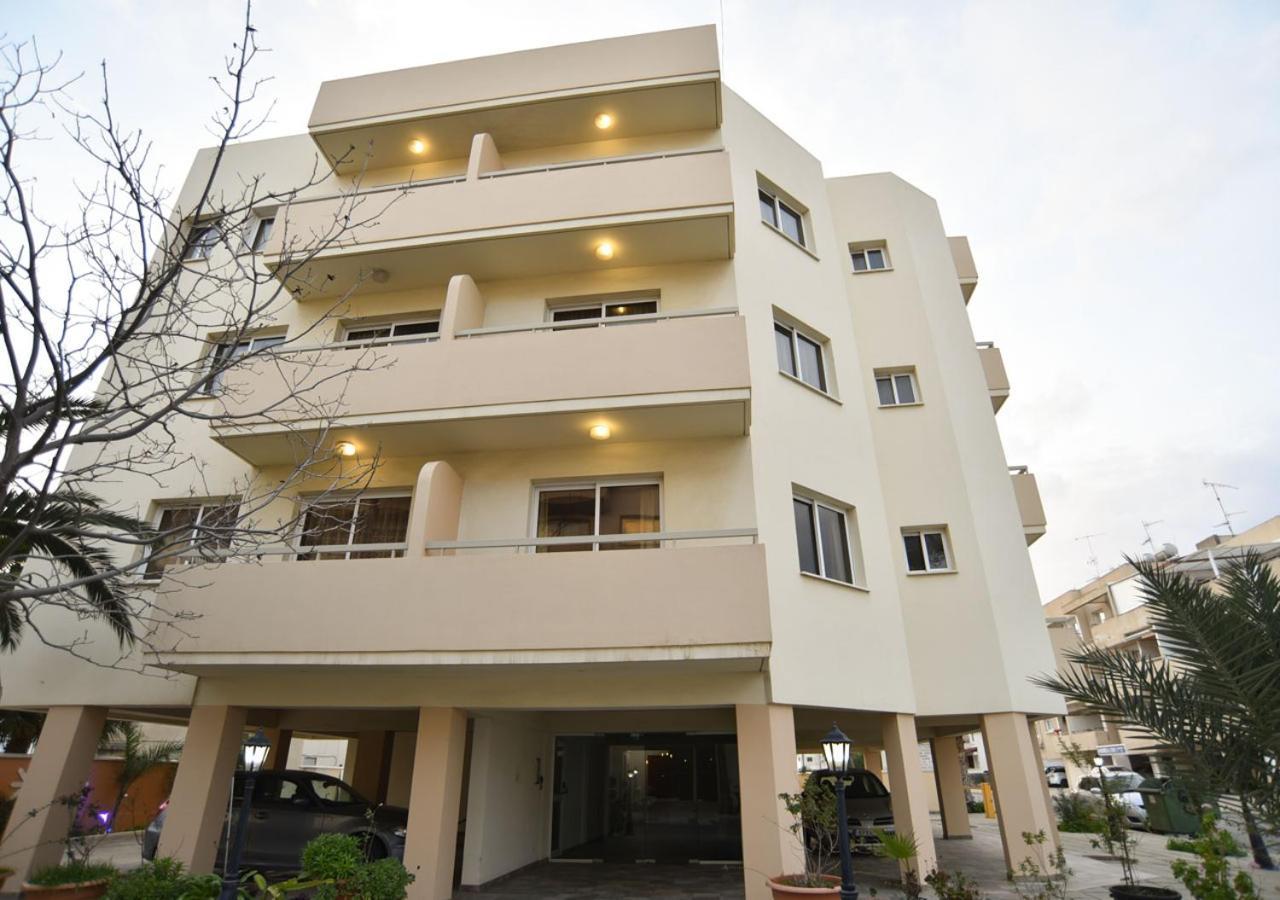 Elysso Apartments ラルナカ エクステリア 写真